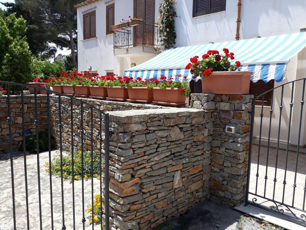 Villino Messina Apartment San Vito Lo Capo Bagian luar foto